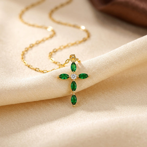 Collana croce marquise smeraldo in oro