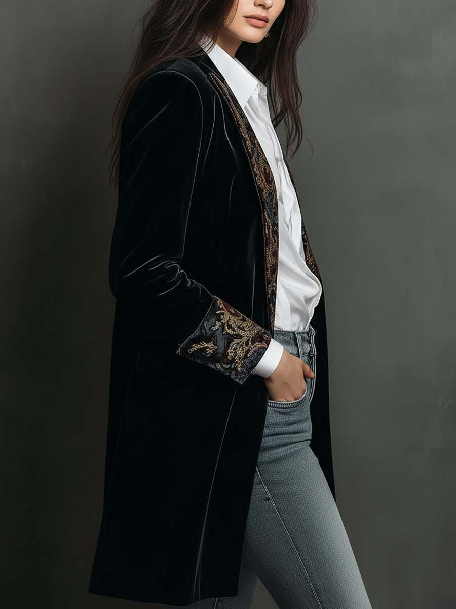 Blazer Slim Fit Nero con Stampa Barocca da Donna
