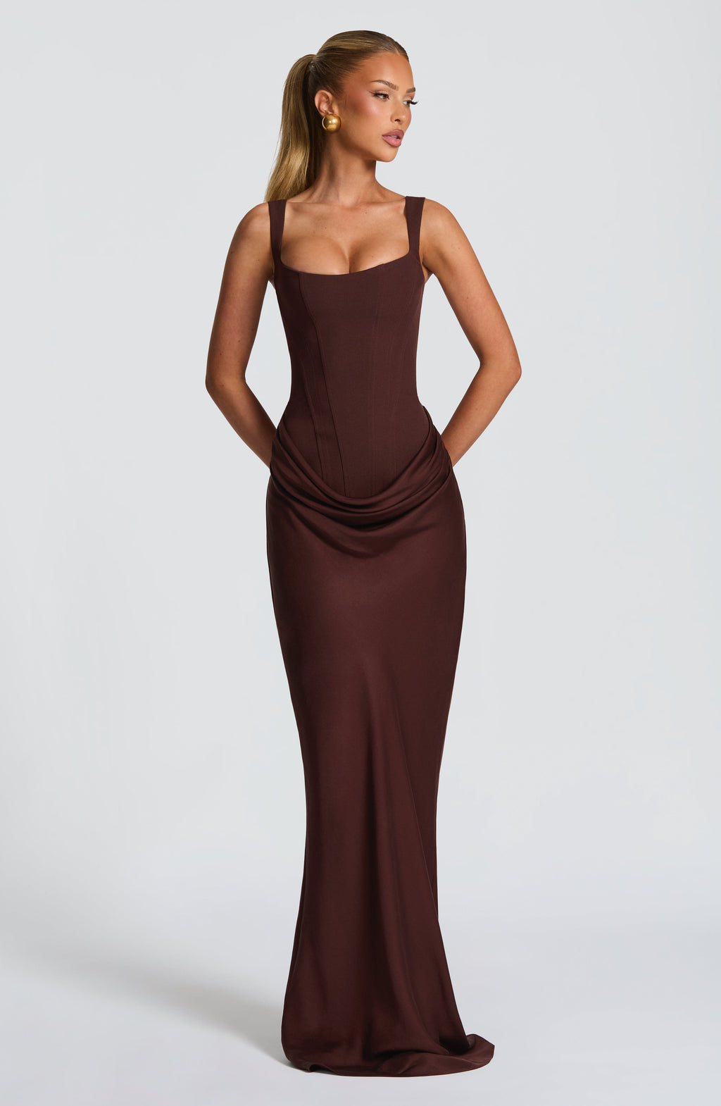 VELARA | Hourglass Maxi