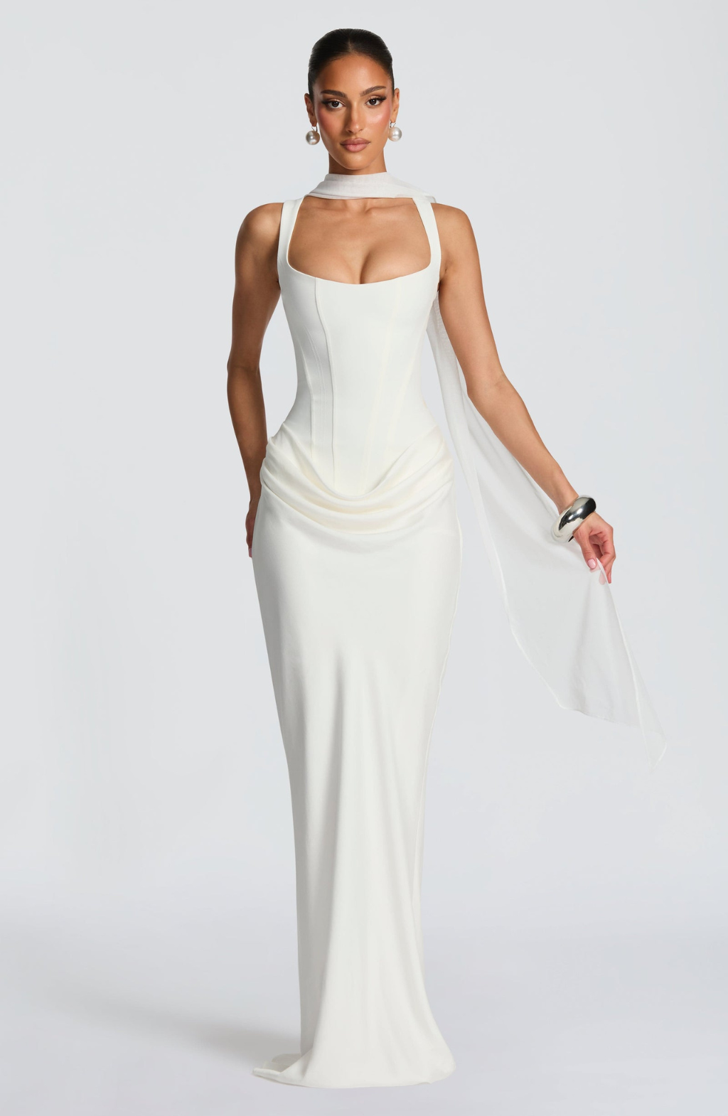 VELARA | Hourglass Maxi