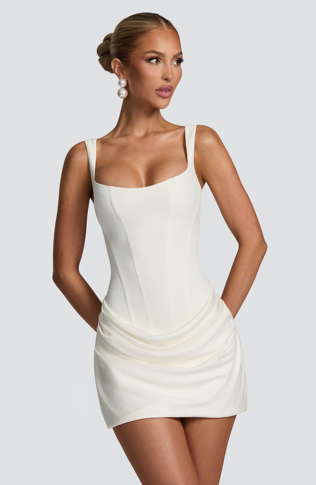 VELARA | Hourglass Mini