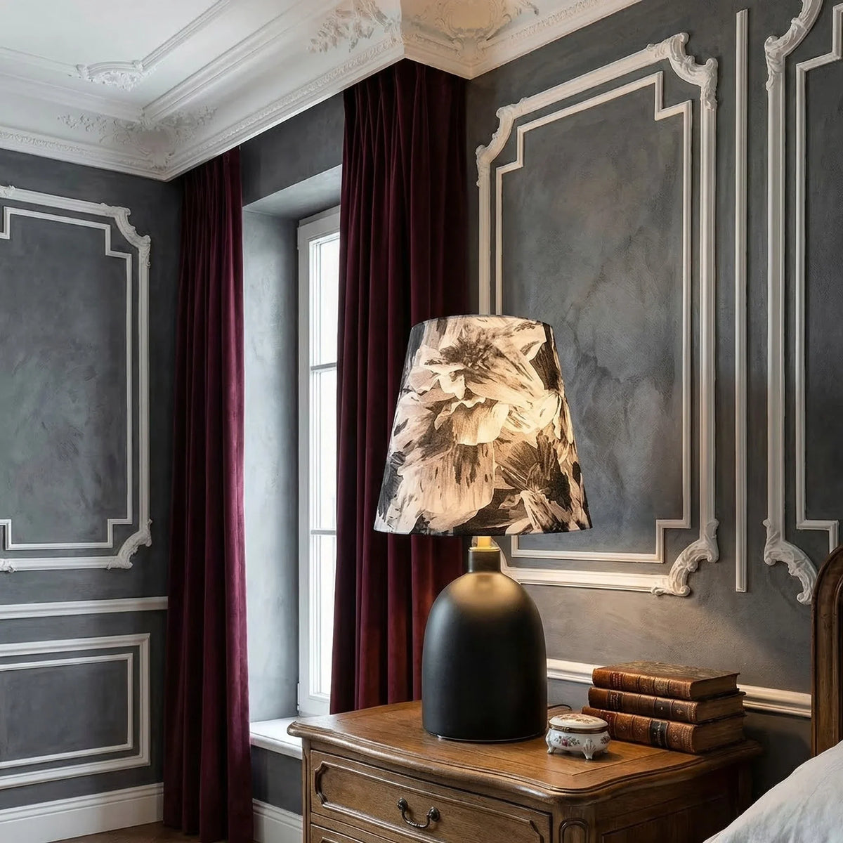 Lampada da Tavolo in Ceramica e Tessuto con Stampa Artistica Decorativa