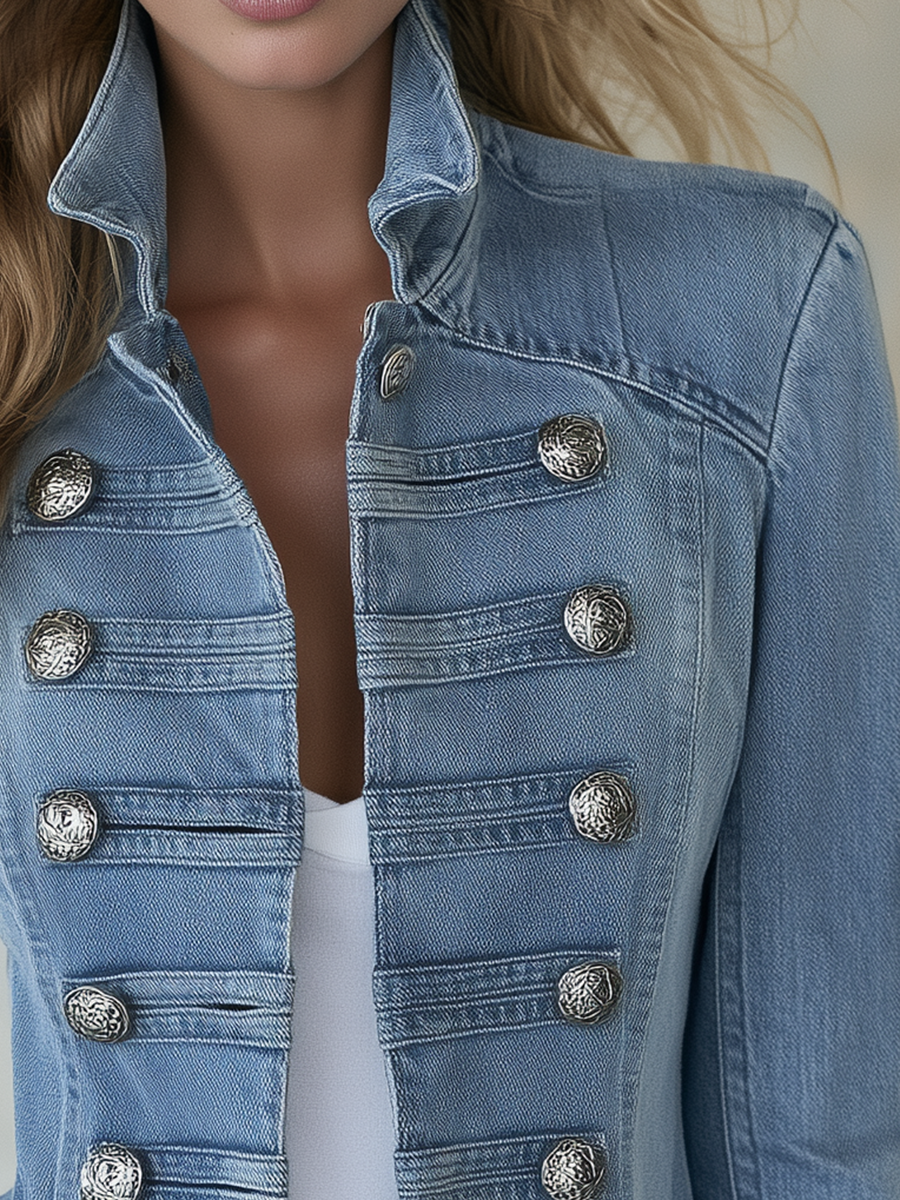 Cappotto in denim blu stile militare con doppio petto