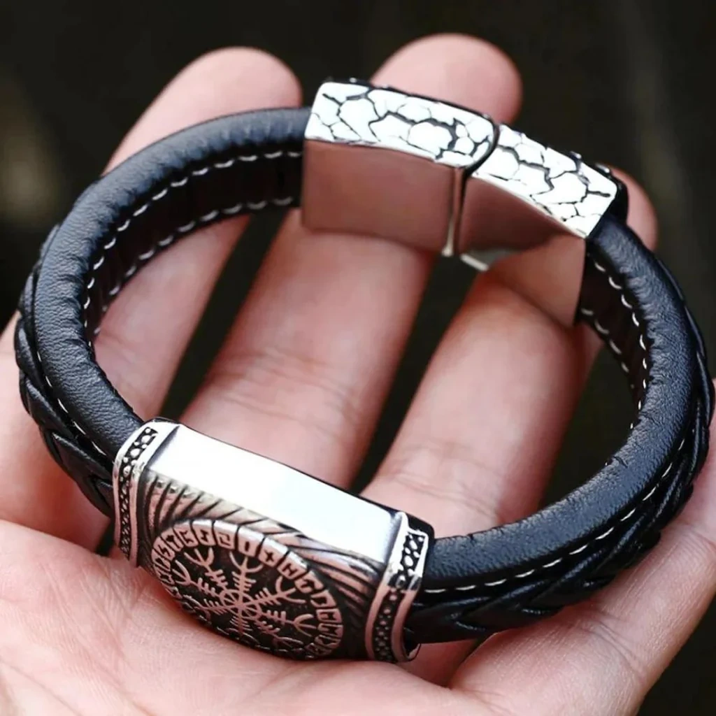 Elmo del Terrore – Bracciale in pelle con simbolo nordico – immagine 4