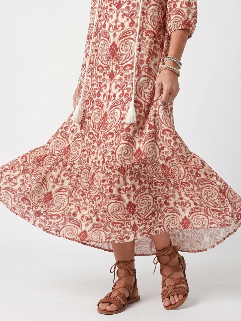 Noelle | Abito midi con stampa ornata e laccetti a frange