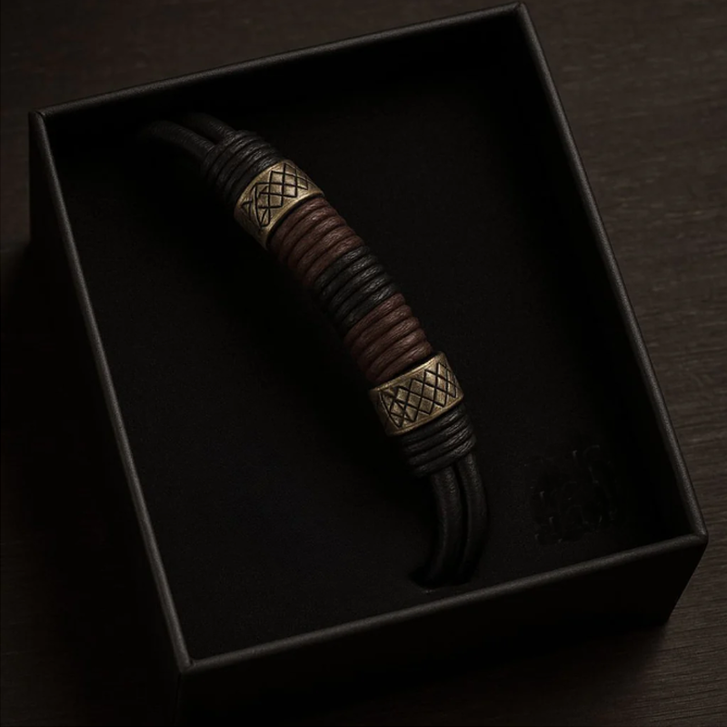 Viaggiatore – Bracciale in pelle con intrecci nordici – immagine 6