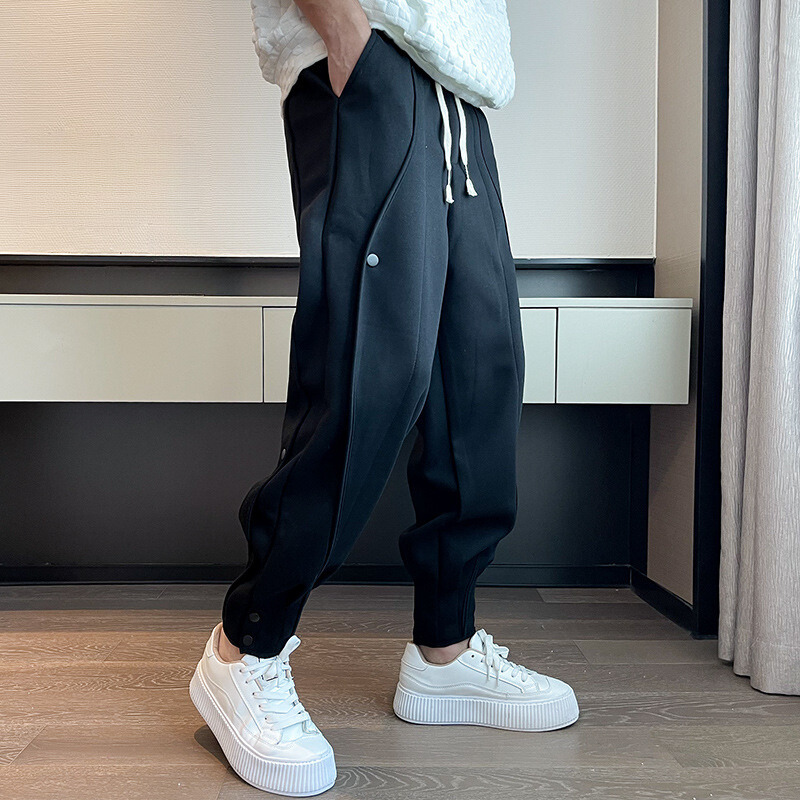 Hype Pantaloni Jogger Svasati