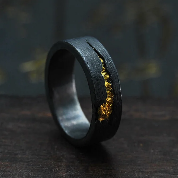 Anello con Bordo Dorato Crepato