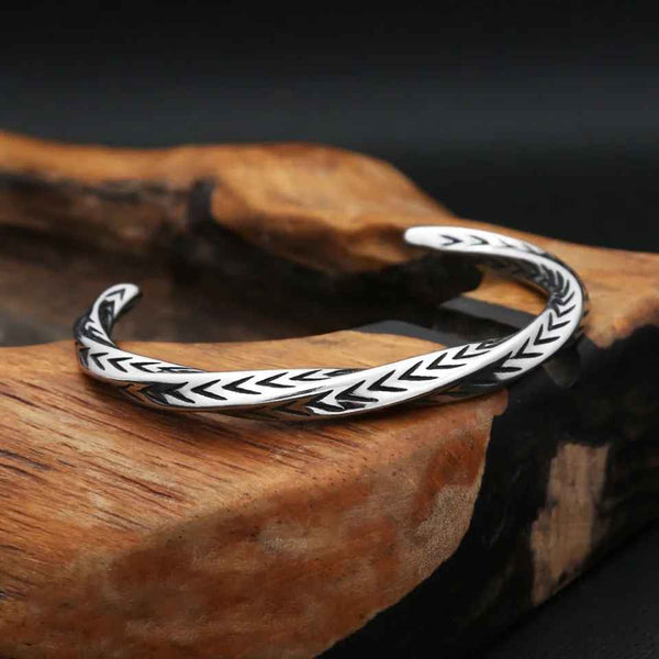 Bracciale a polsino con motivo a chevron