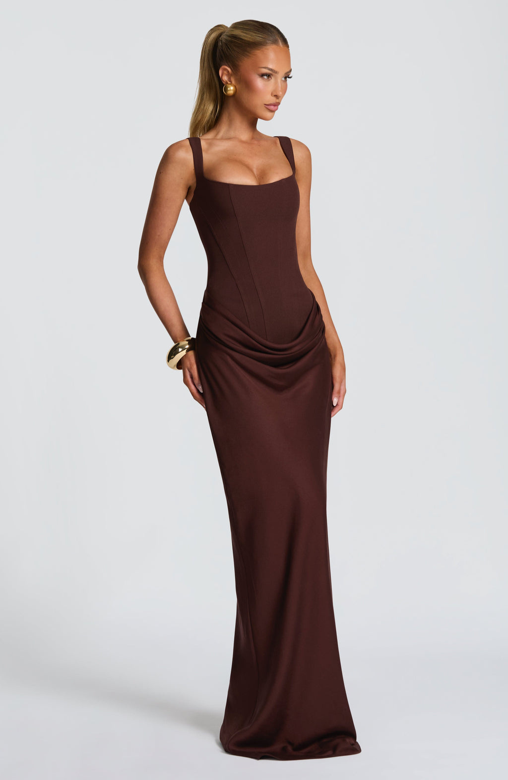 VELARA | Hourglass Maxi