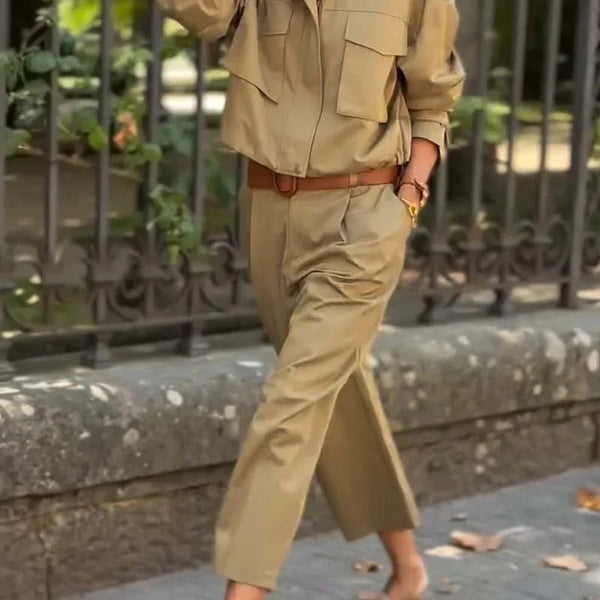 Completo cargo ampio ed elegante da donna