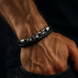 Catene di Fenrir – Bracciale vichingo in pelle e acciaio – immagine 2