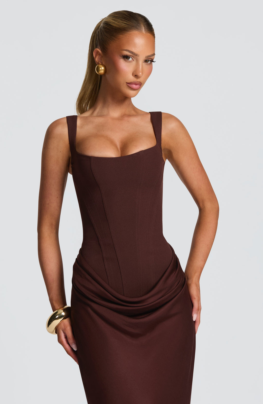 VELARA | Hourglass Maxi
