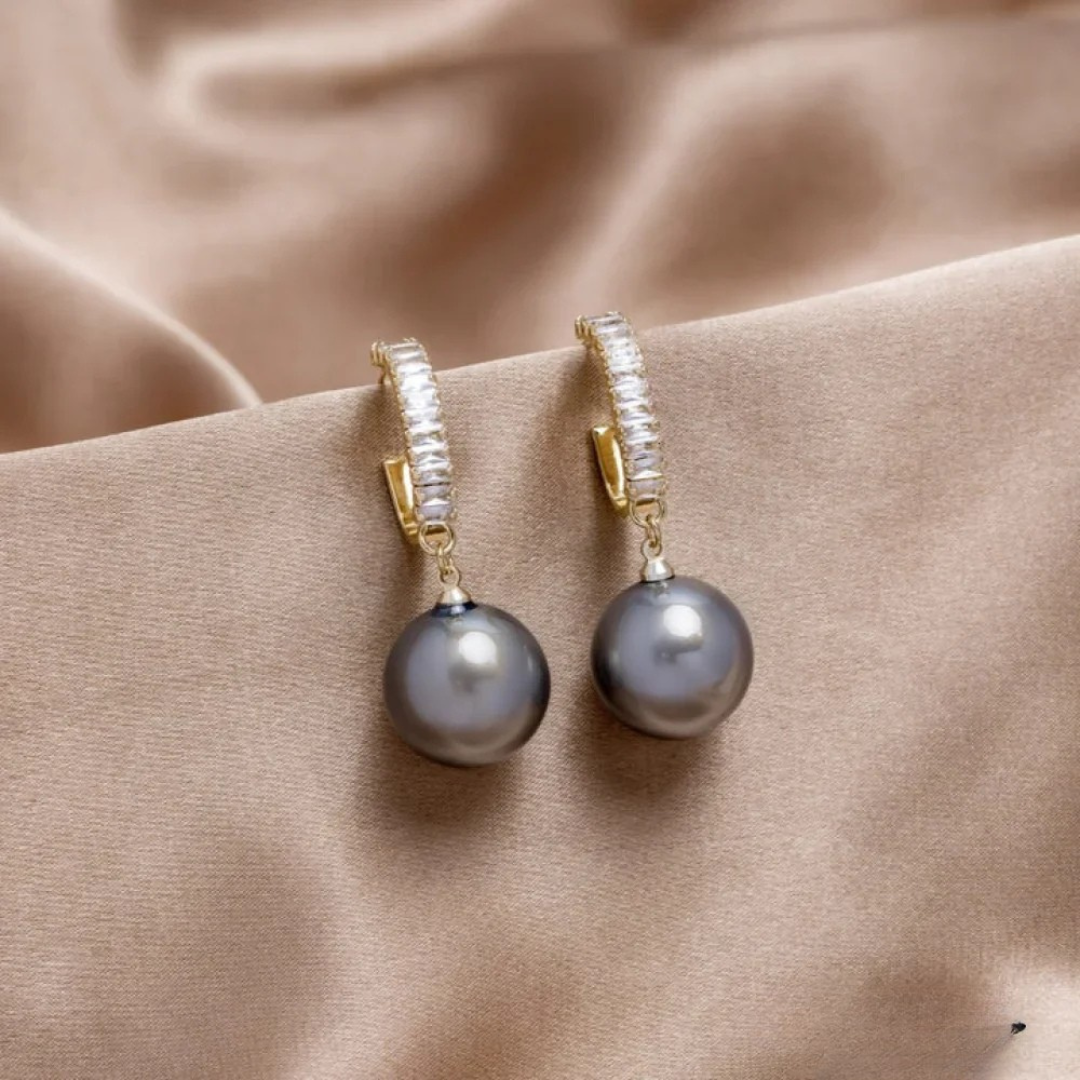 Orecchini chic con perle e zirconio