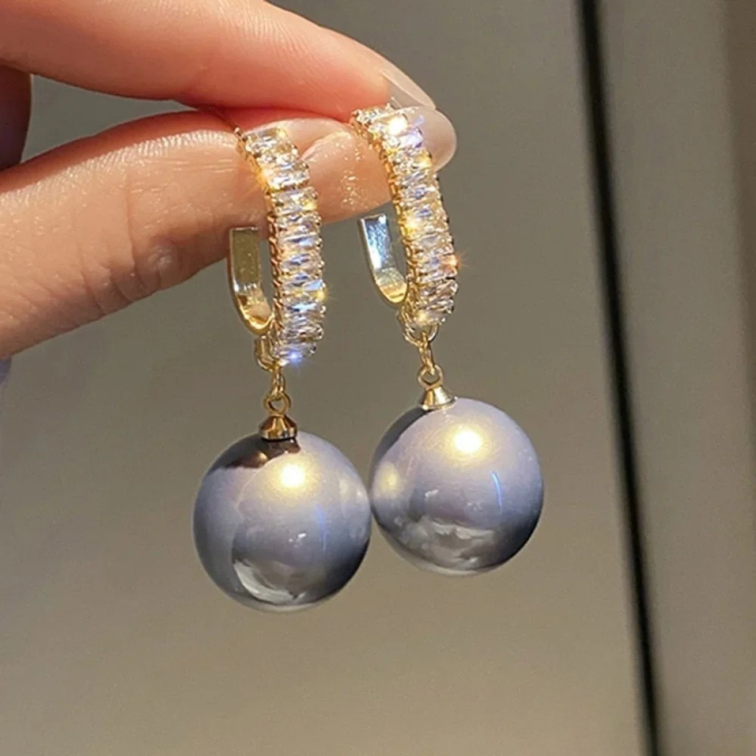 Orecchini chic con perle e zirconio
