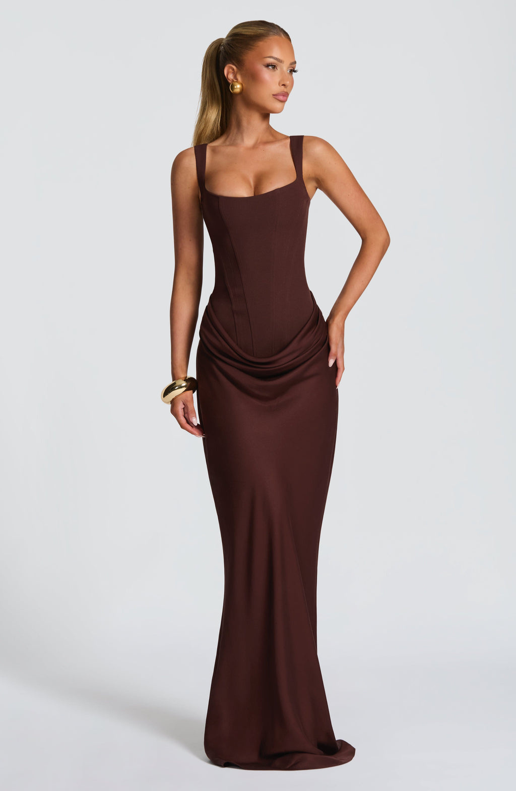 VELARA | Hourglass Maxi