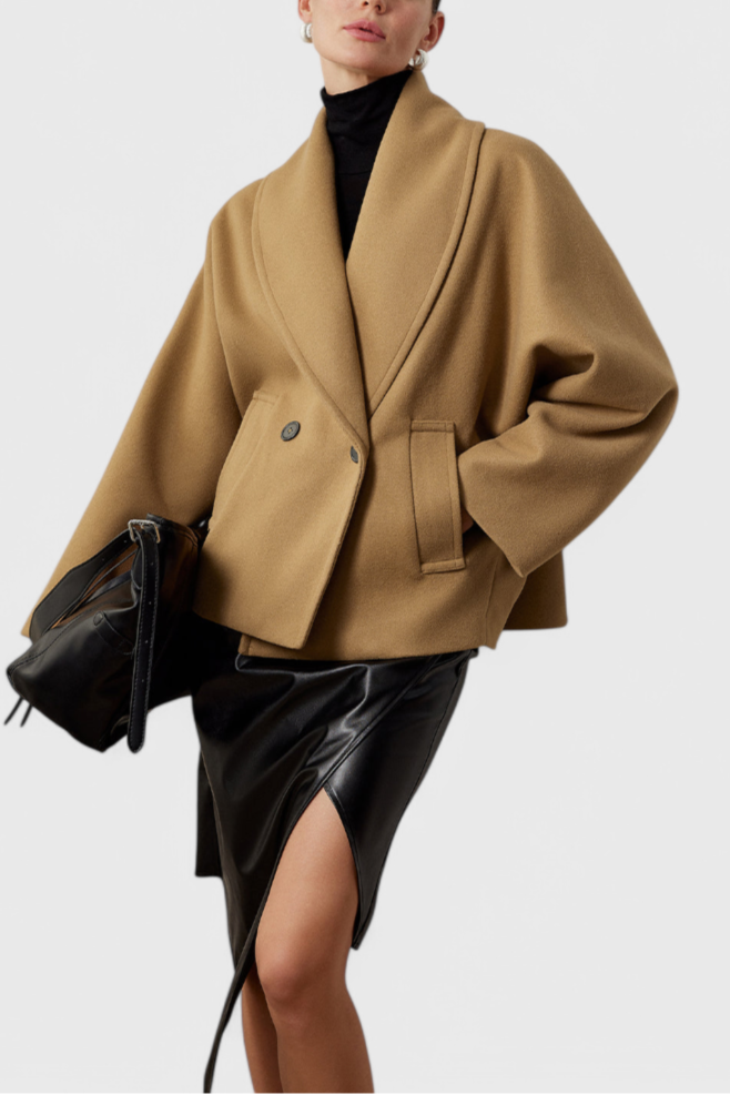 Penelope | Cappotto Oversize con Collo a Sciarpa