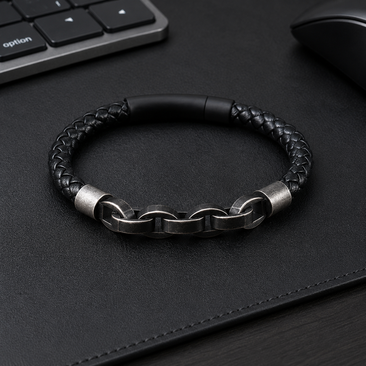 Catena Nordica – Bracciale in pelle e acciaio – immagine 4