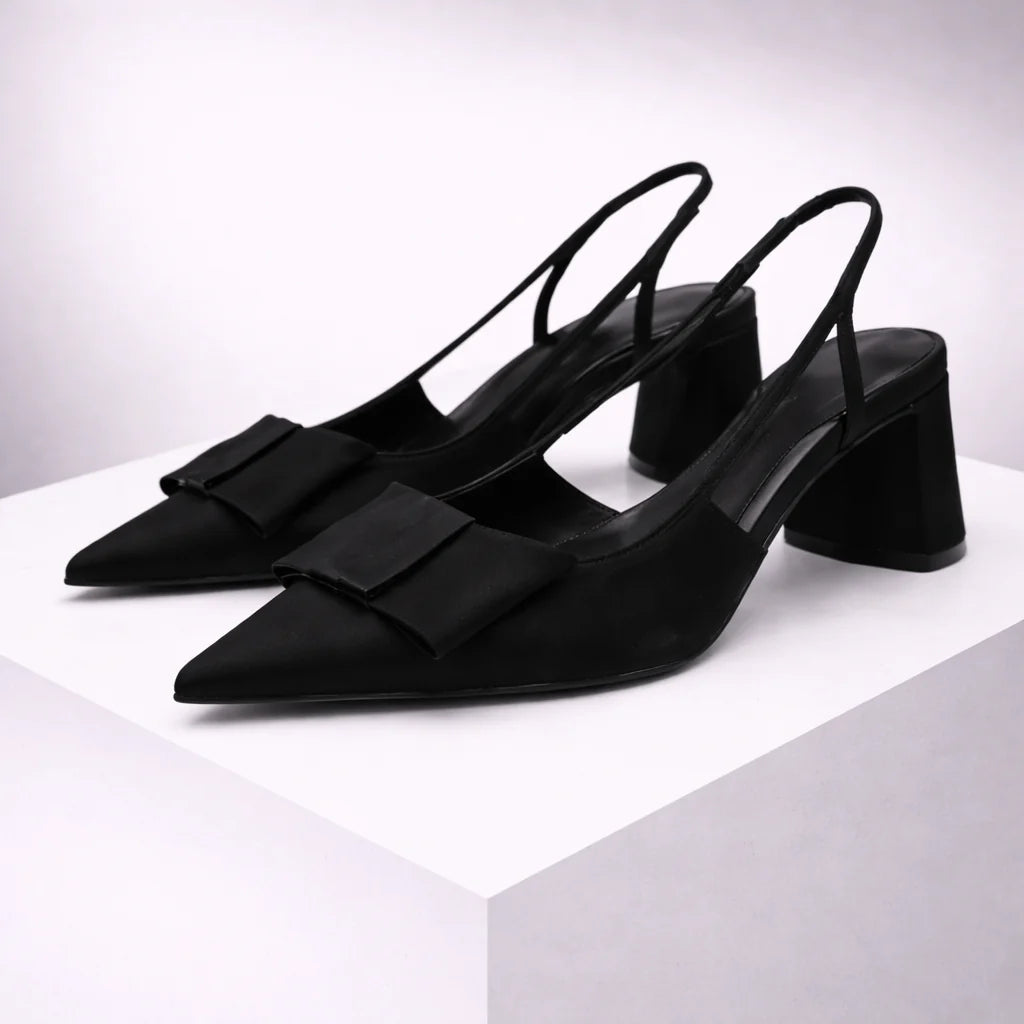 Calvetti — Scarpe con Tacco a Fascetta e Fiocco