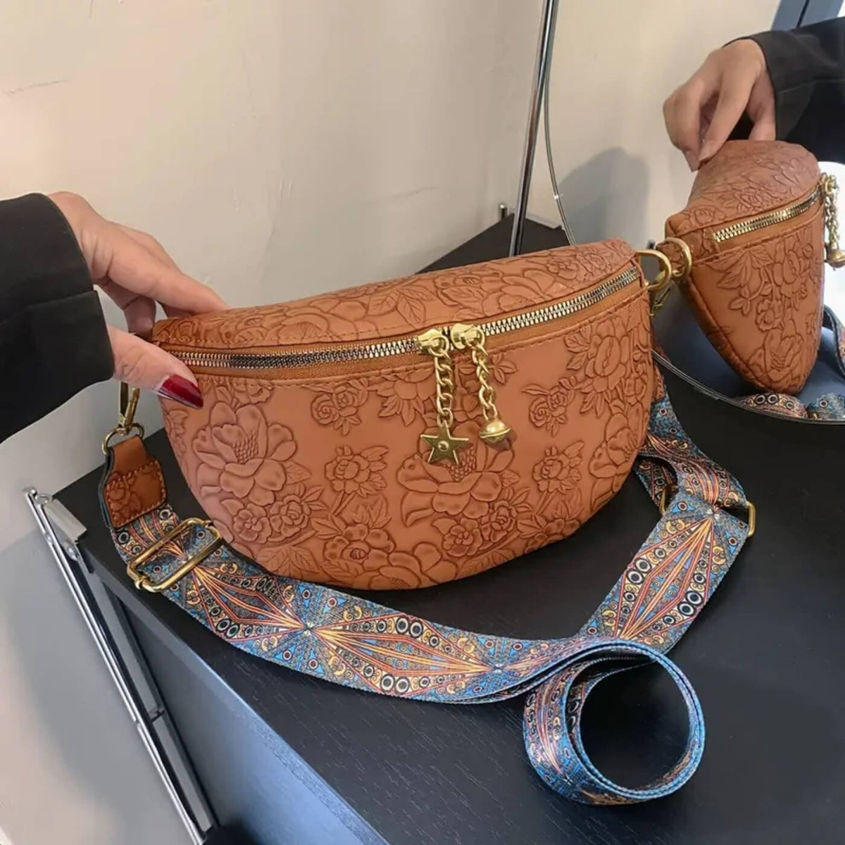 Charm Embossato di Filomena | Borsa a Spalla
