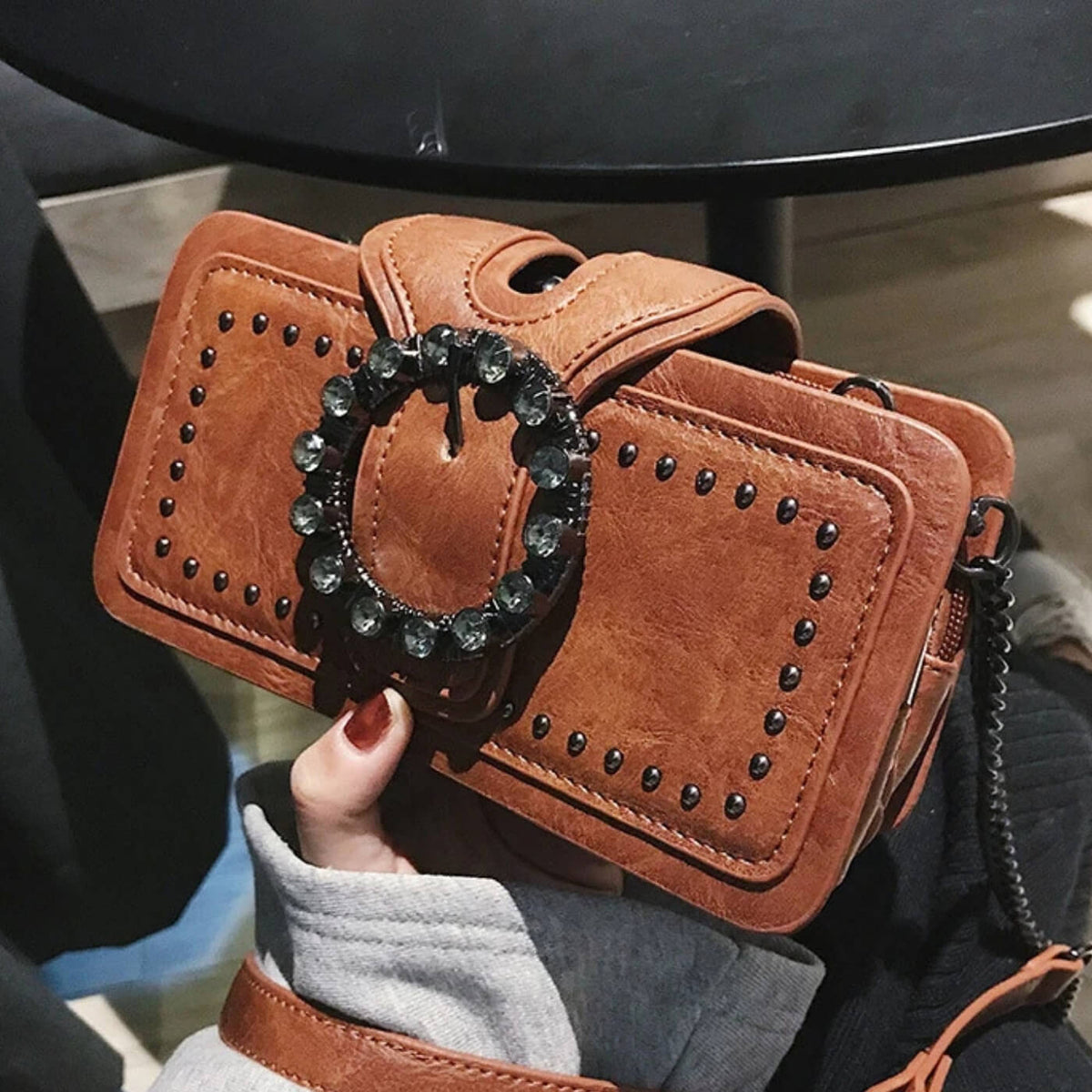 Borsa a Clutch con Borchie di Margherita