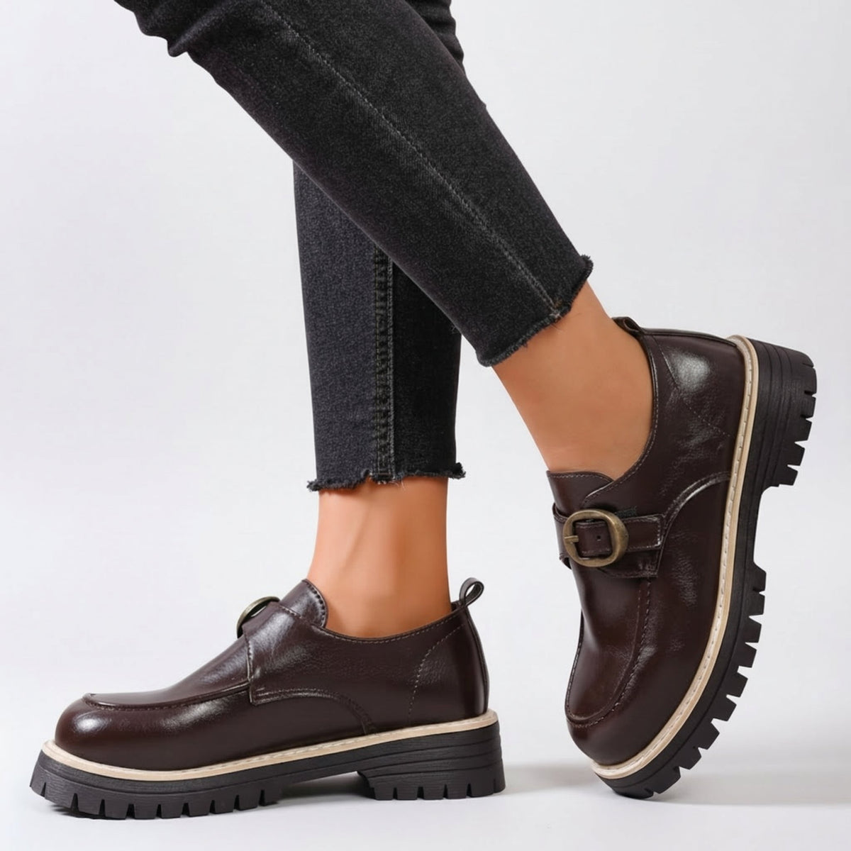 Scarpe con fibbia Veronique