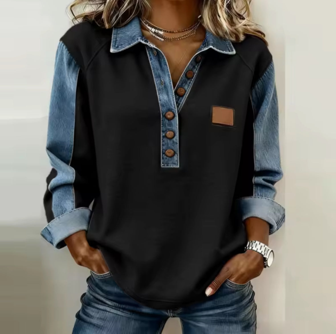 Maglione da donna bicolore con bottoni Pauline