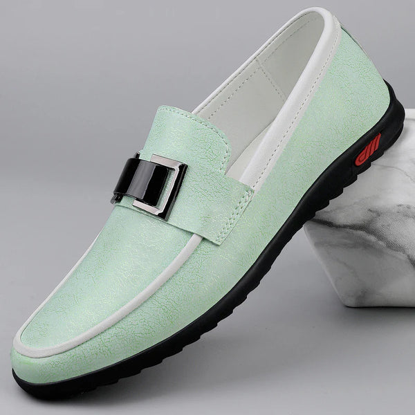 Mocassino in Pelle con Fibbia Metallica