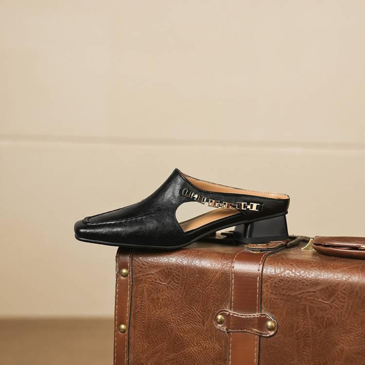 Vyla | Mules in Vera Pelle