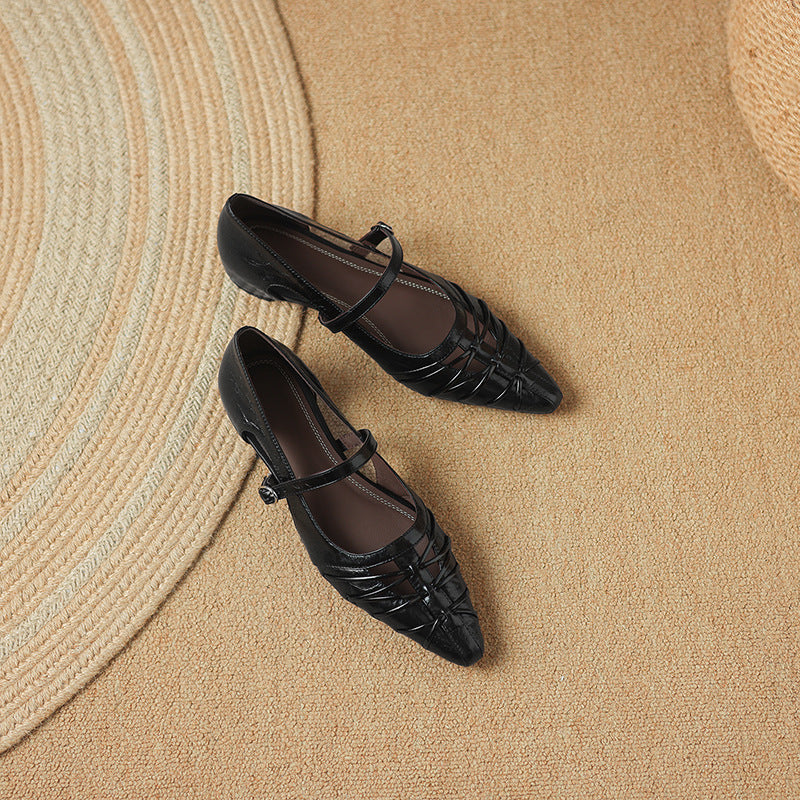 Quenby | Mary Jane Flat a Punta con Intagli a Reticolo