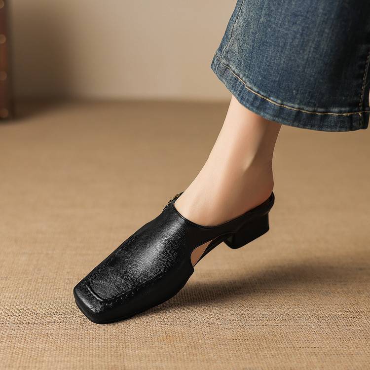 Vyla | Mules in Vera Pelle