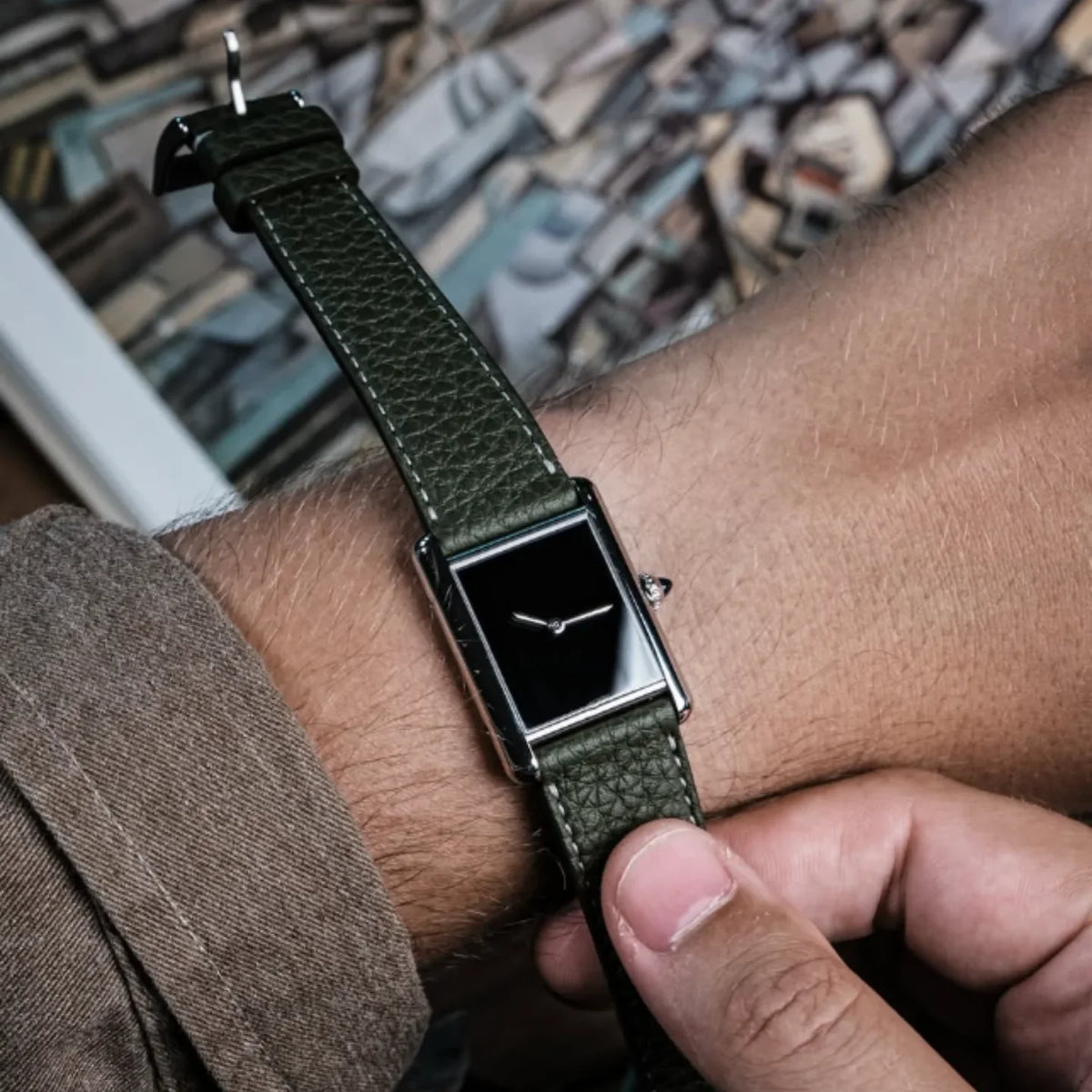 Orologio Minimalista Uomo — Cassa Quadrata, Quadrante Nero, Cinturino in Pelle