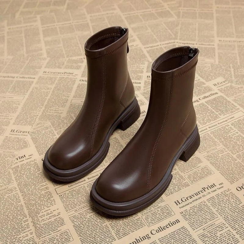 Isadora™ | Stivaletti con tacco a blocco e zip sul retro