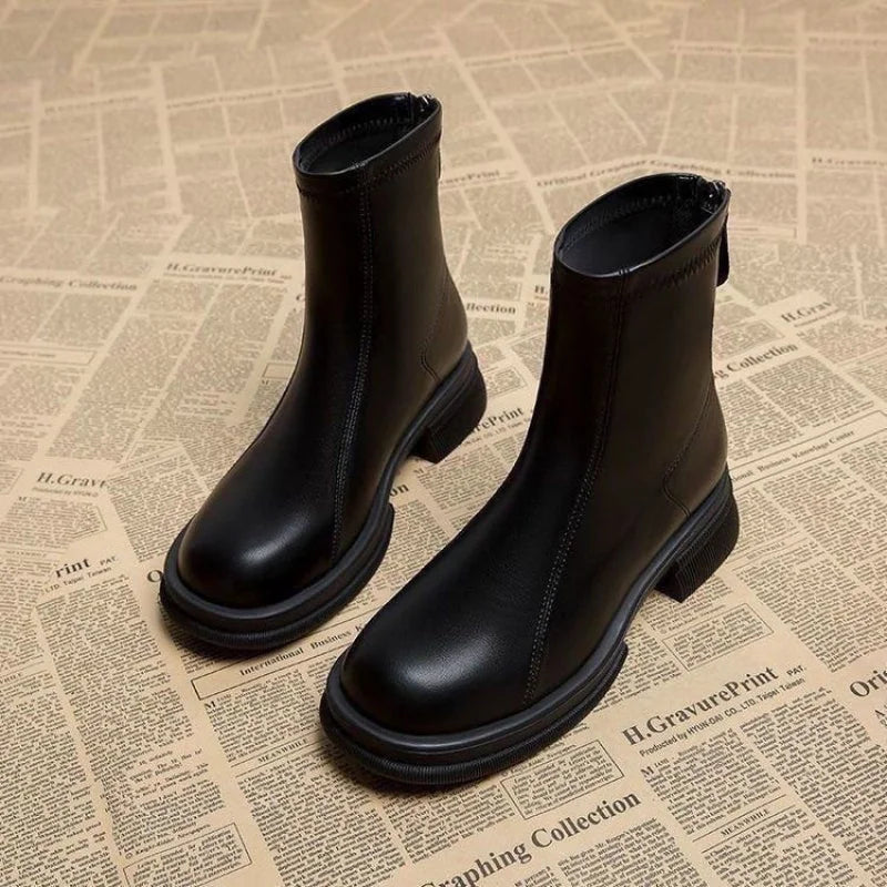 Isadora™ | Stivaletti con tacco a blocco e zip sul retro
