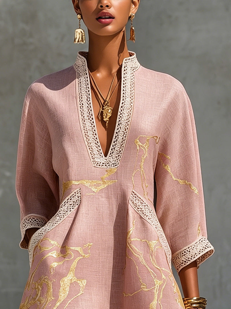 Seraphina | Abito in pizzo all'uncinetto con stampa dorata a scollo a V