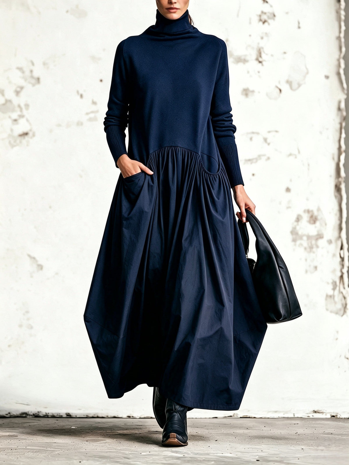 Abito Lungo Oversize con Collo Alto