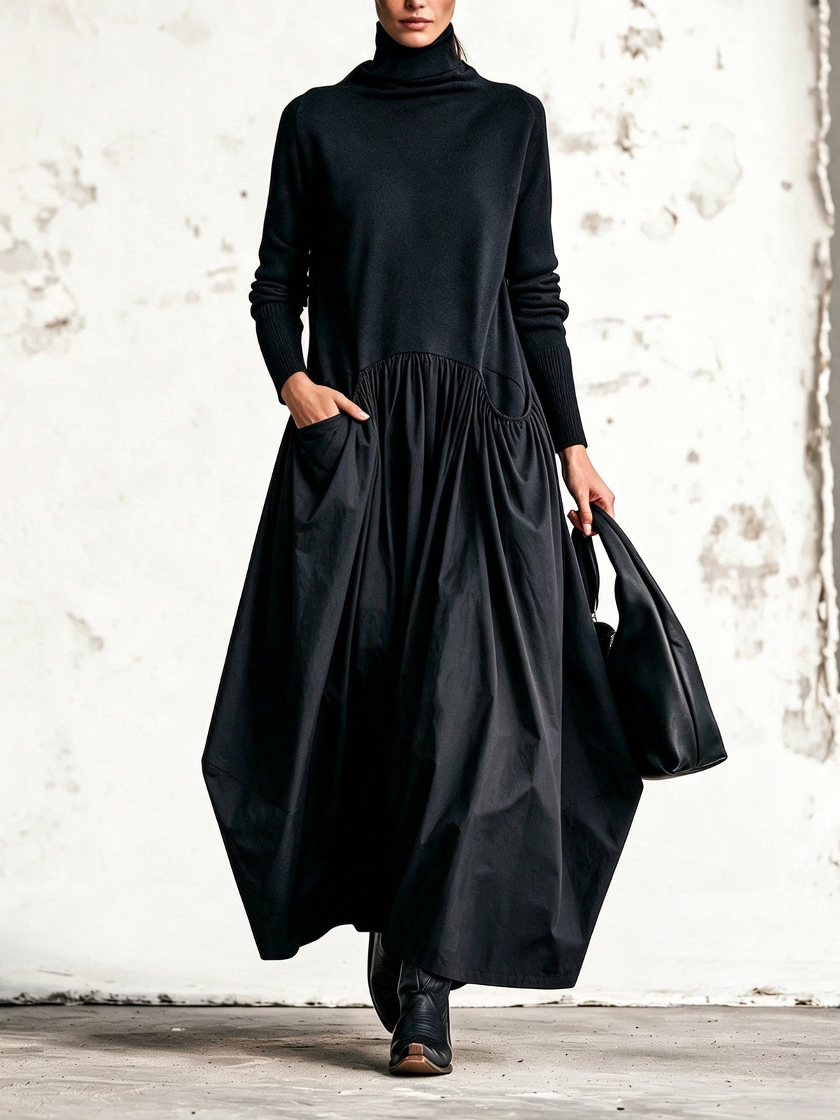 Abito Lungo Oversize con Collo Alto