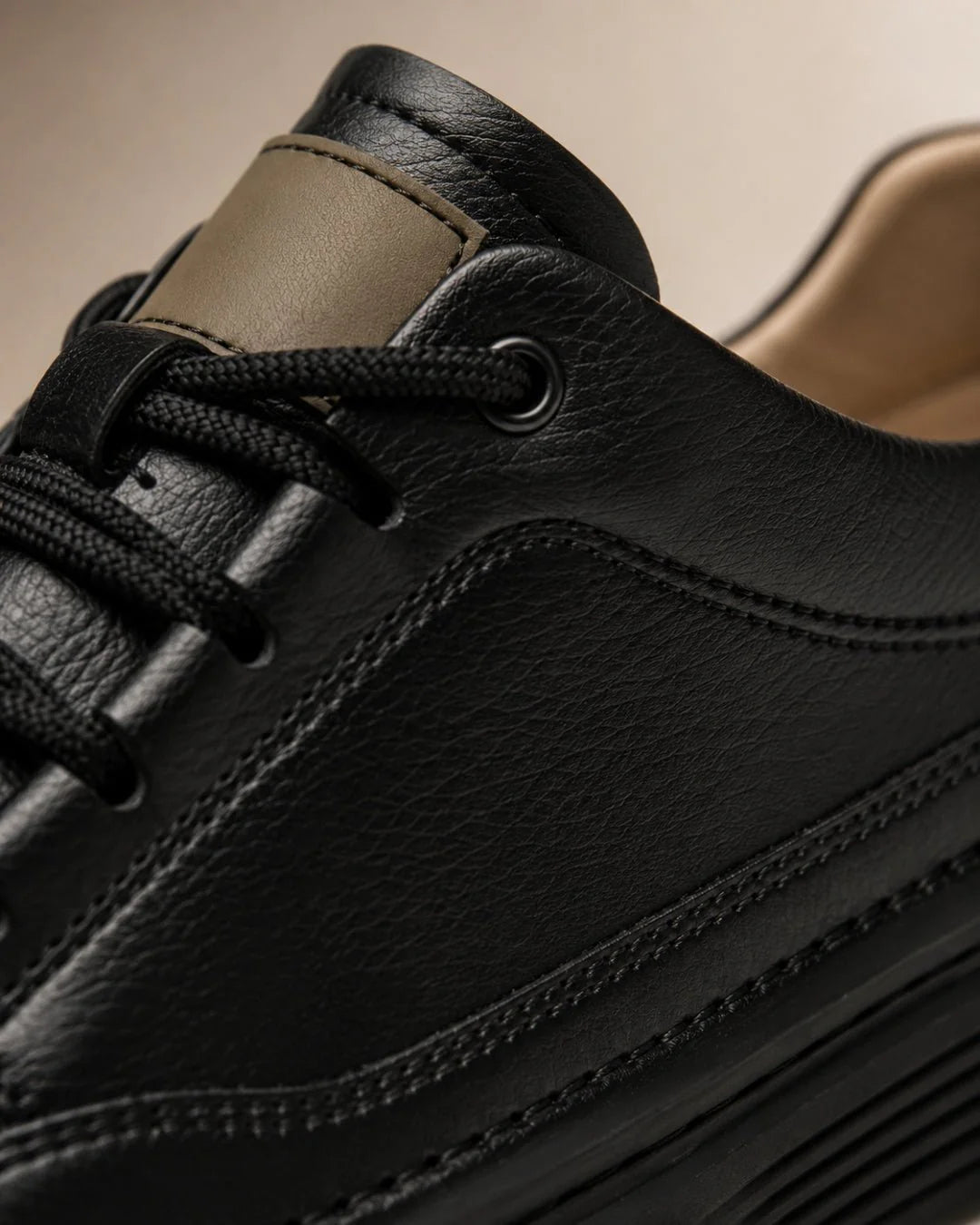 Montaire Low | Sneaker minimalista in pelle