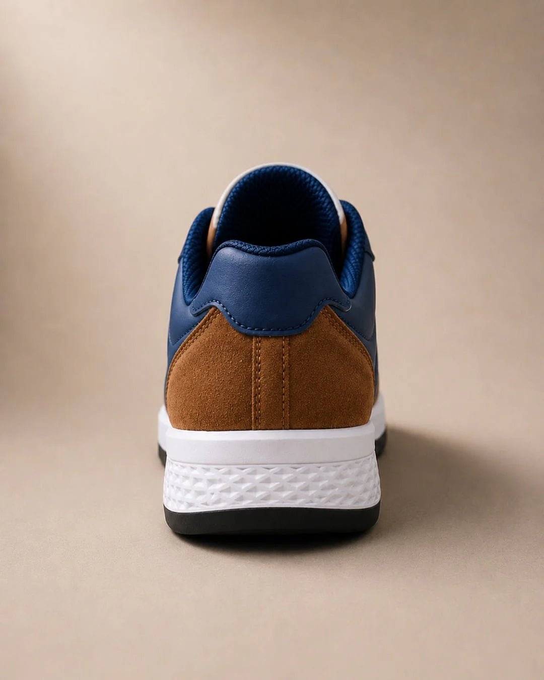 Montelvo Court | Sneaker minimalista in pelle