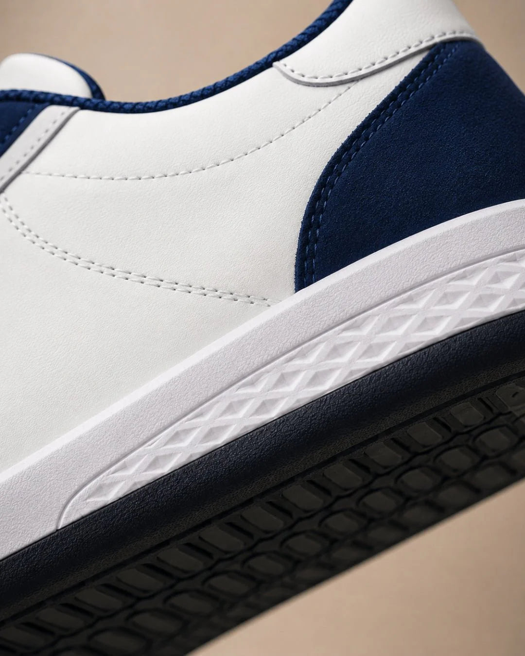 Montelvo Court | Sneaker minimalista in pelle