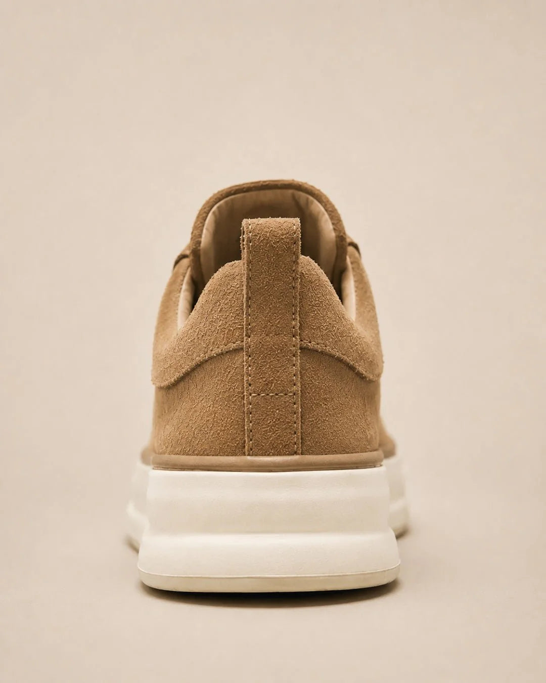 Valmere Low | Sneaker minimalista in pelle scamosciata