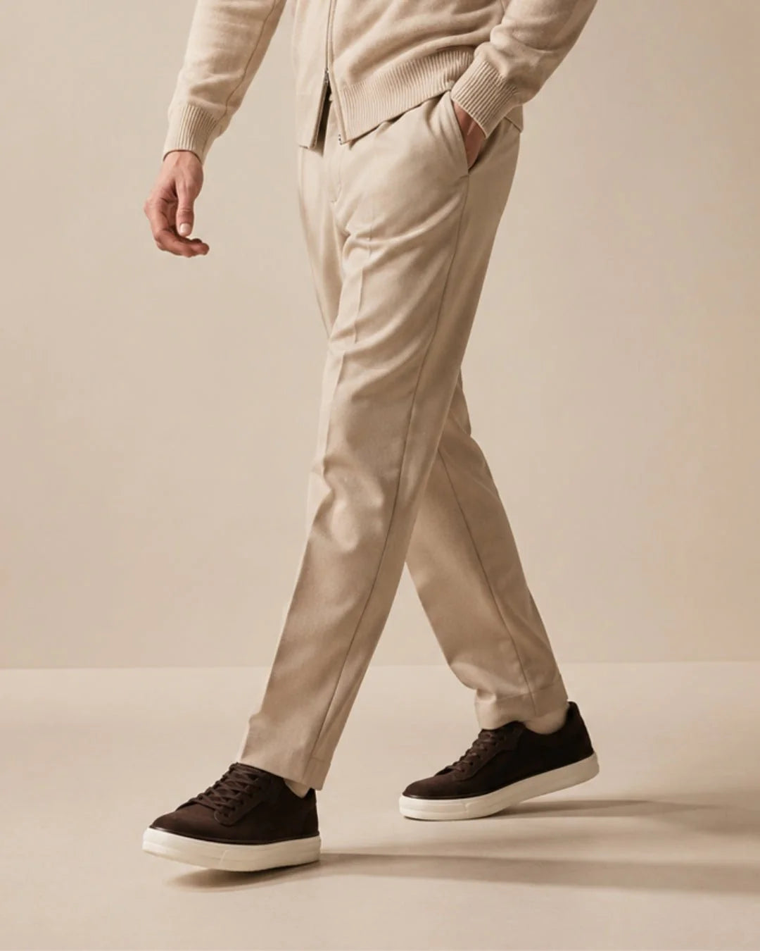 Valmere Low | Sneaker minimalista in pelle scamosciata
