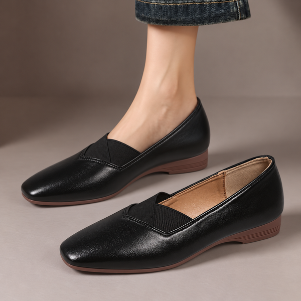 Delphine™ | Ballerine con cinturini incrociati e punta quadrata