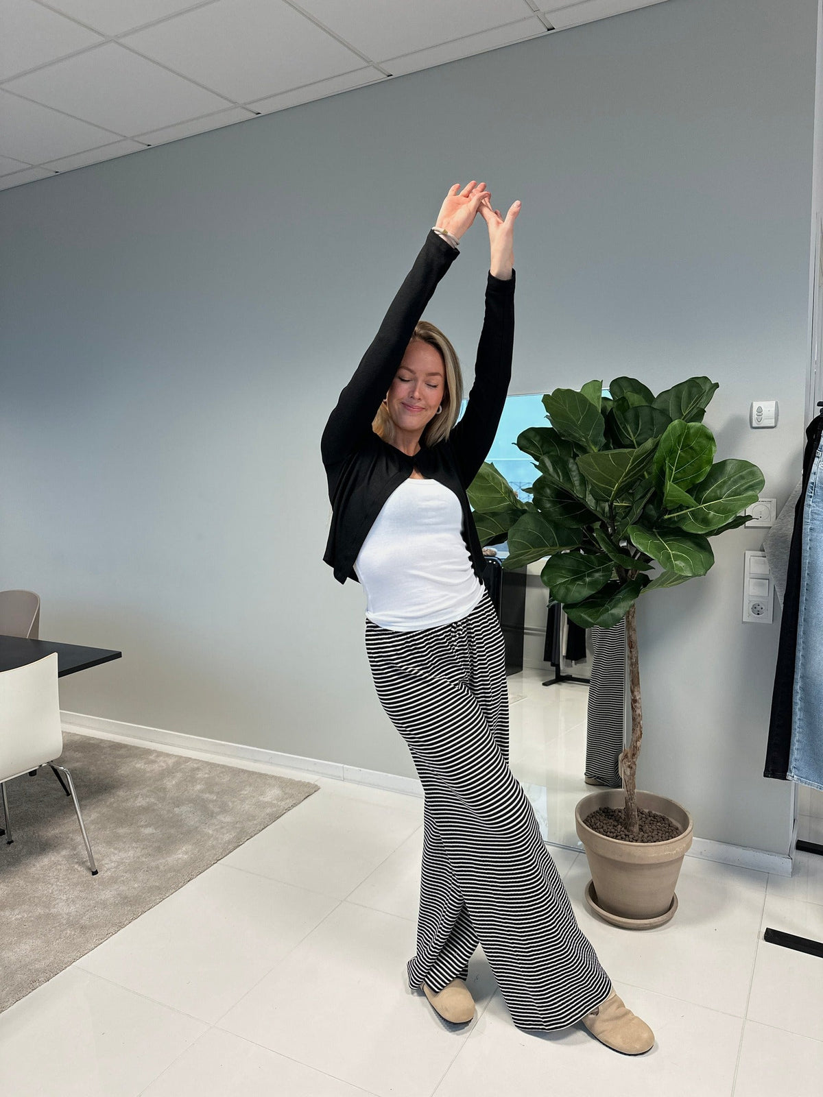 VELARA | Pantaloni a righe