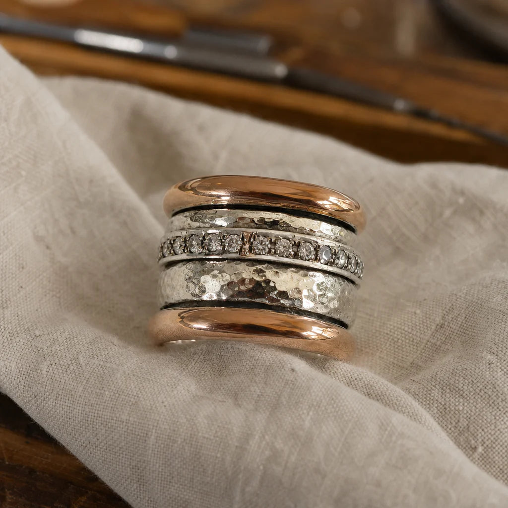 Anello vintage spesso in oro e argento