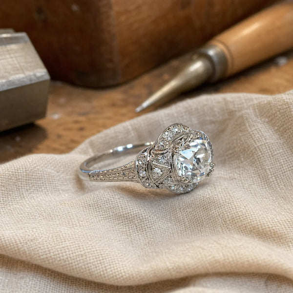 Anello vintage in argento cristallino