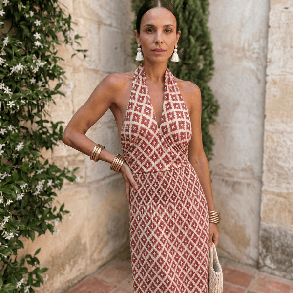 Abito Elegante con Design a Spalle Scoperte