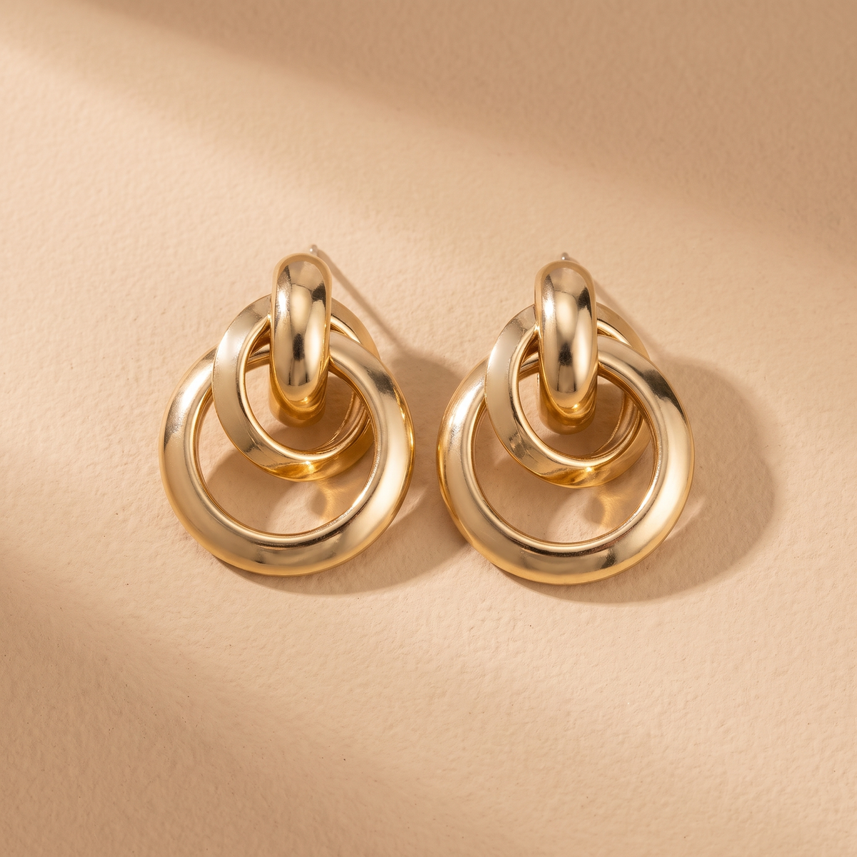 Orecchini a cerchio in oro eleganti
