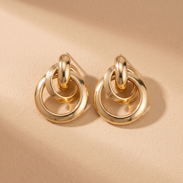 Orecchini a cerchio in oro eleganti