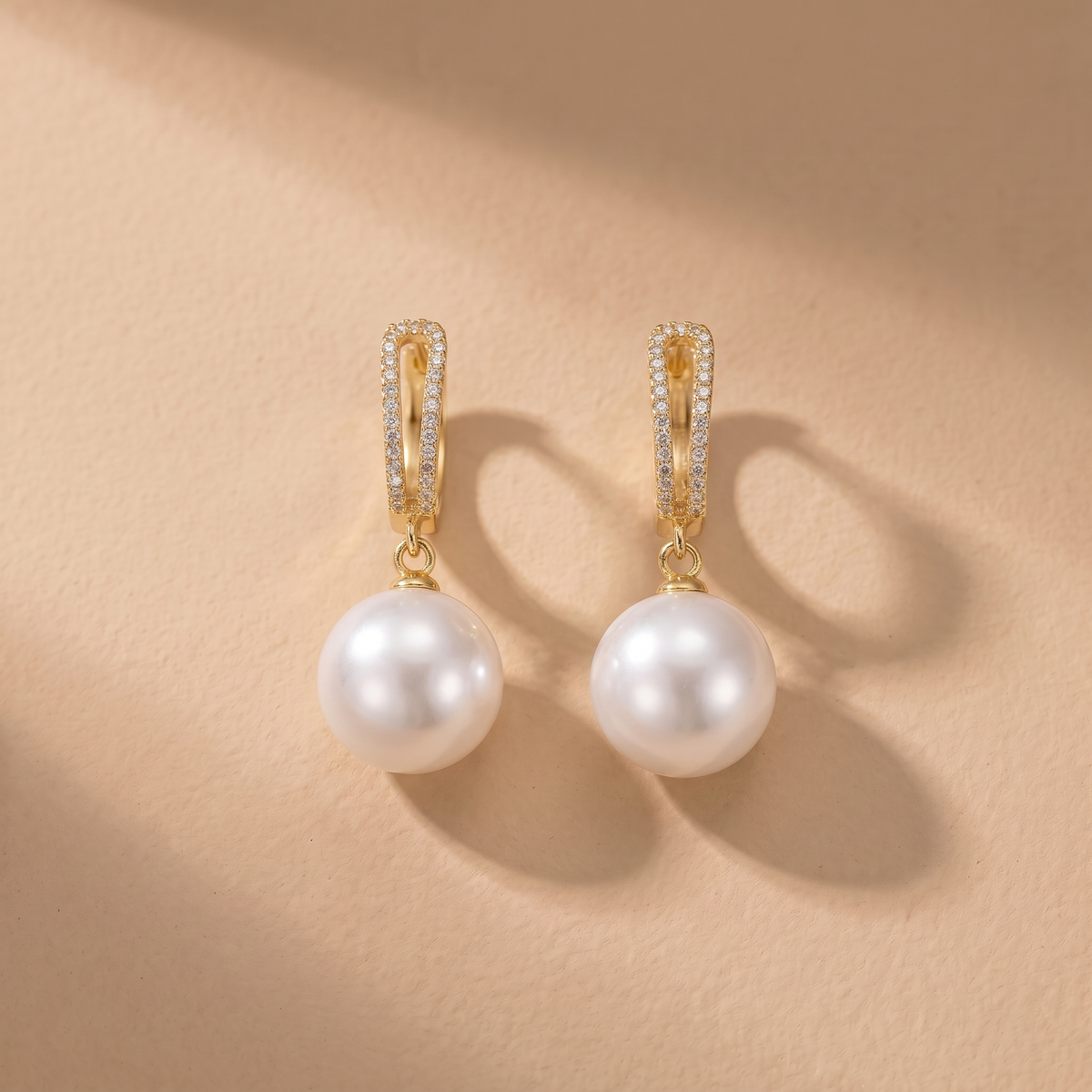 Orecchini Eleganti in Perle e Zirconia
